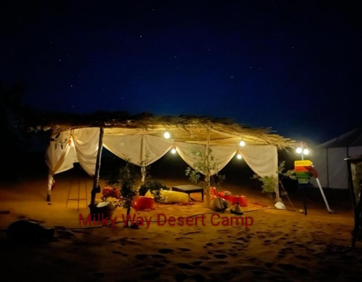 Milky Way Desert Camp เมอร์ซูกา ภายนอก รูปภาพ