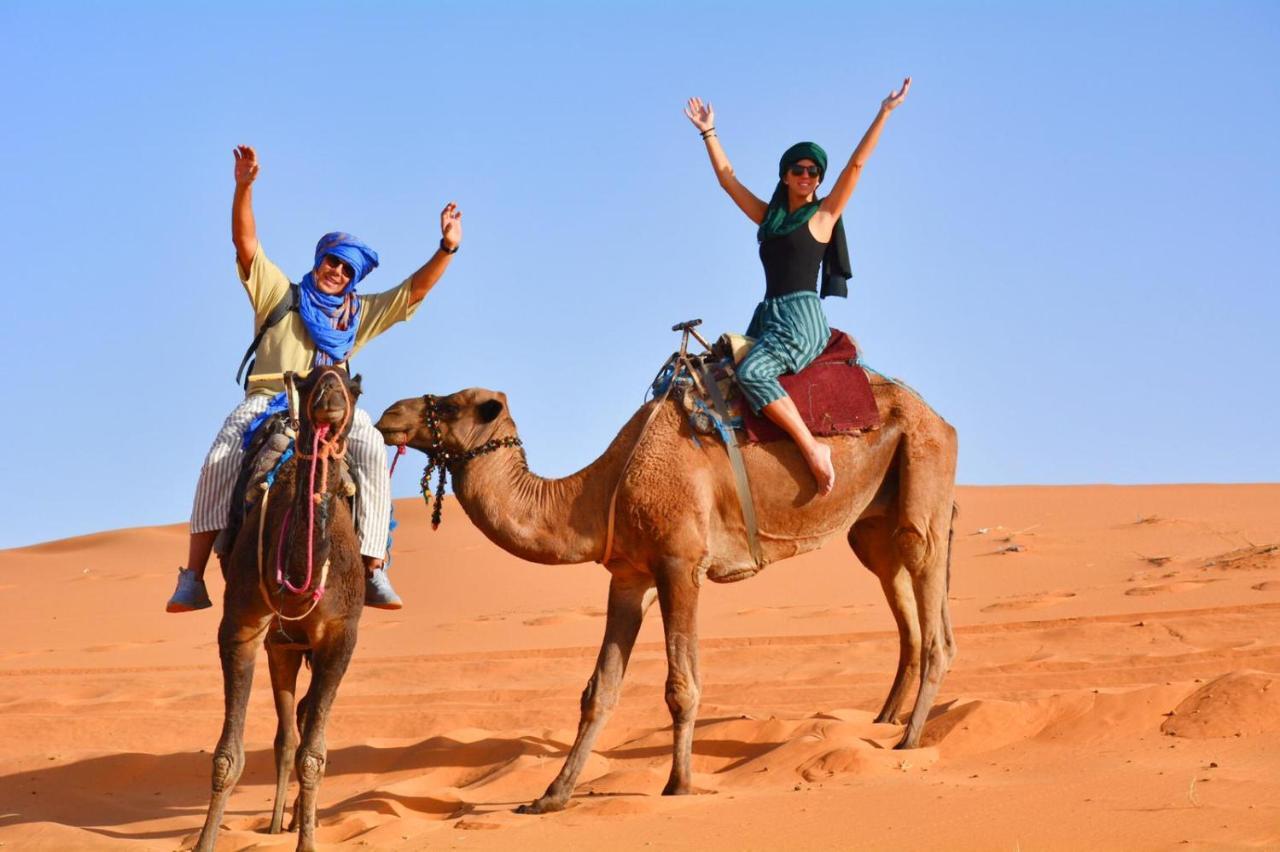 Milky Way Desert Camp เมอร์ซูกา ภายนอก รูปภาพ